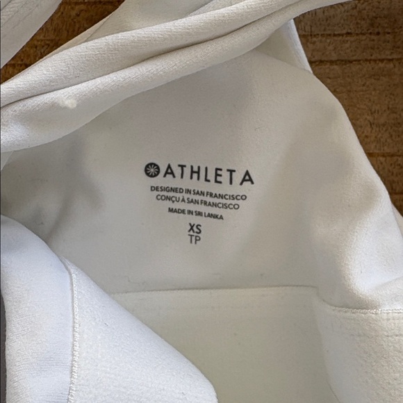 NWOT Athleta White Sports Bra Tank size XS - Picture 2 of 4